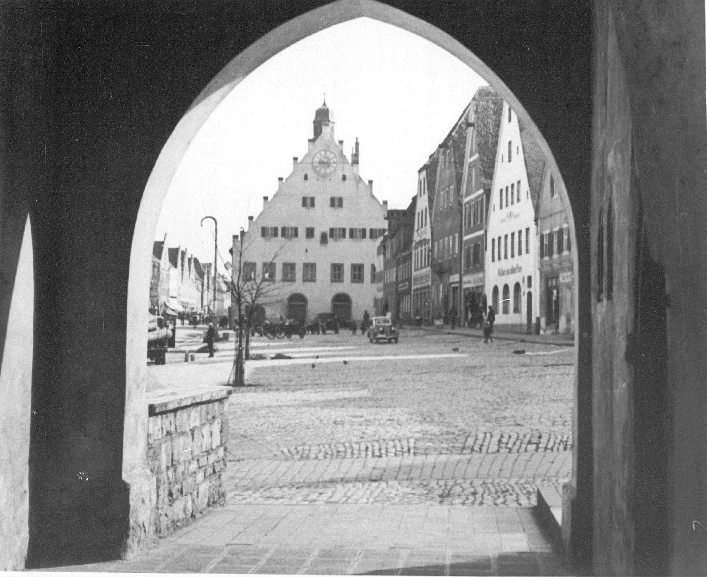 105 Blick durchs Untere  Tor